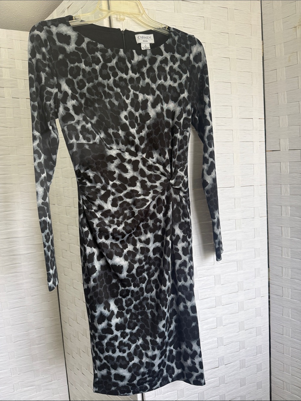 Carmen Marc Valvo Black and Gray Leopard-Print Long Sleeve Sheath Dress size S